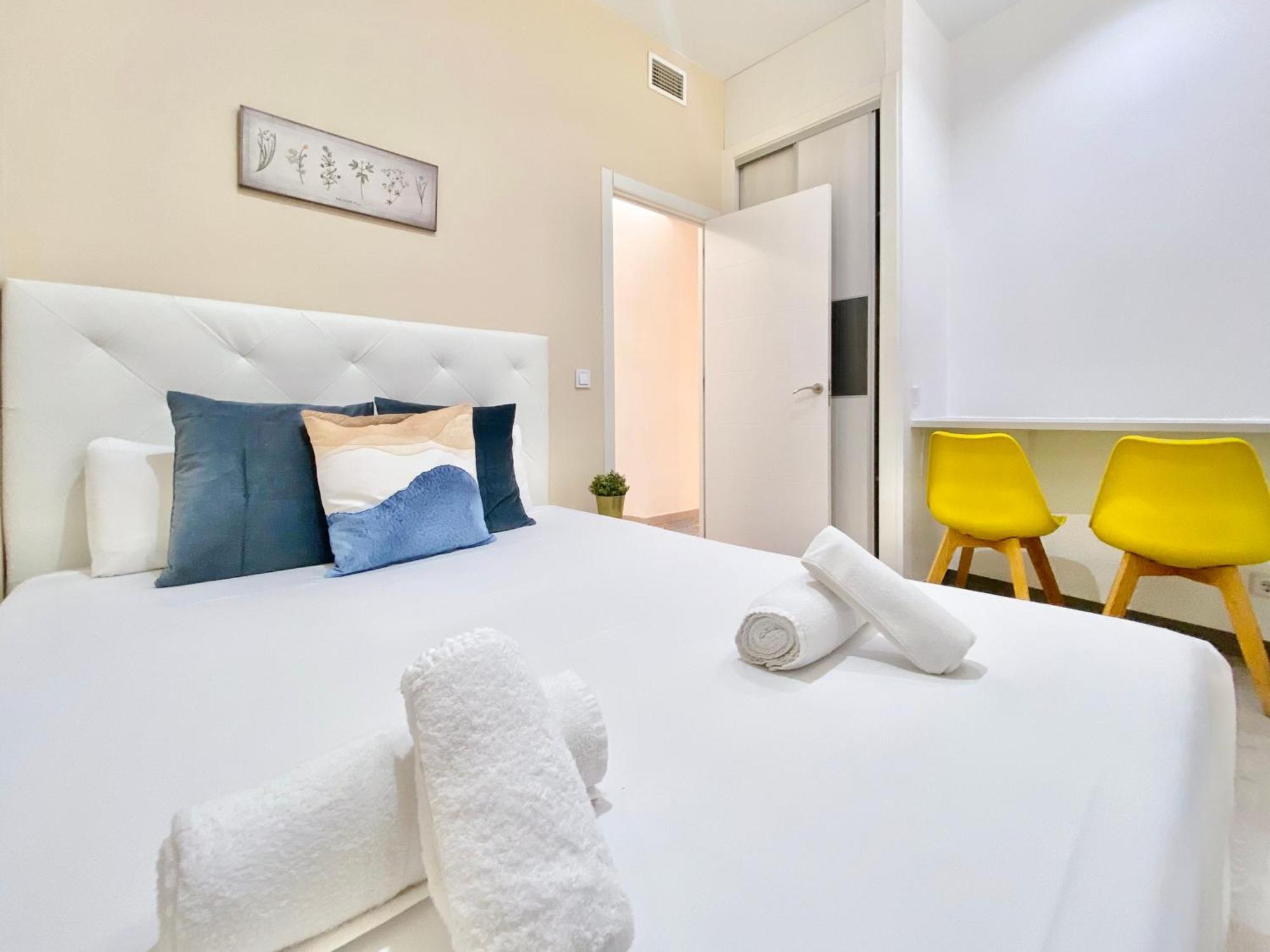 Charming Puerta Del Sol Center Apartment Madrid Exterior photo