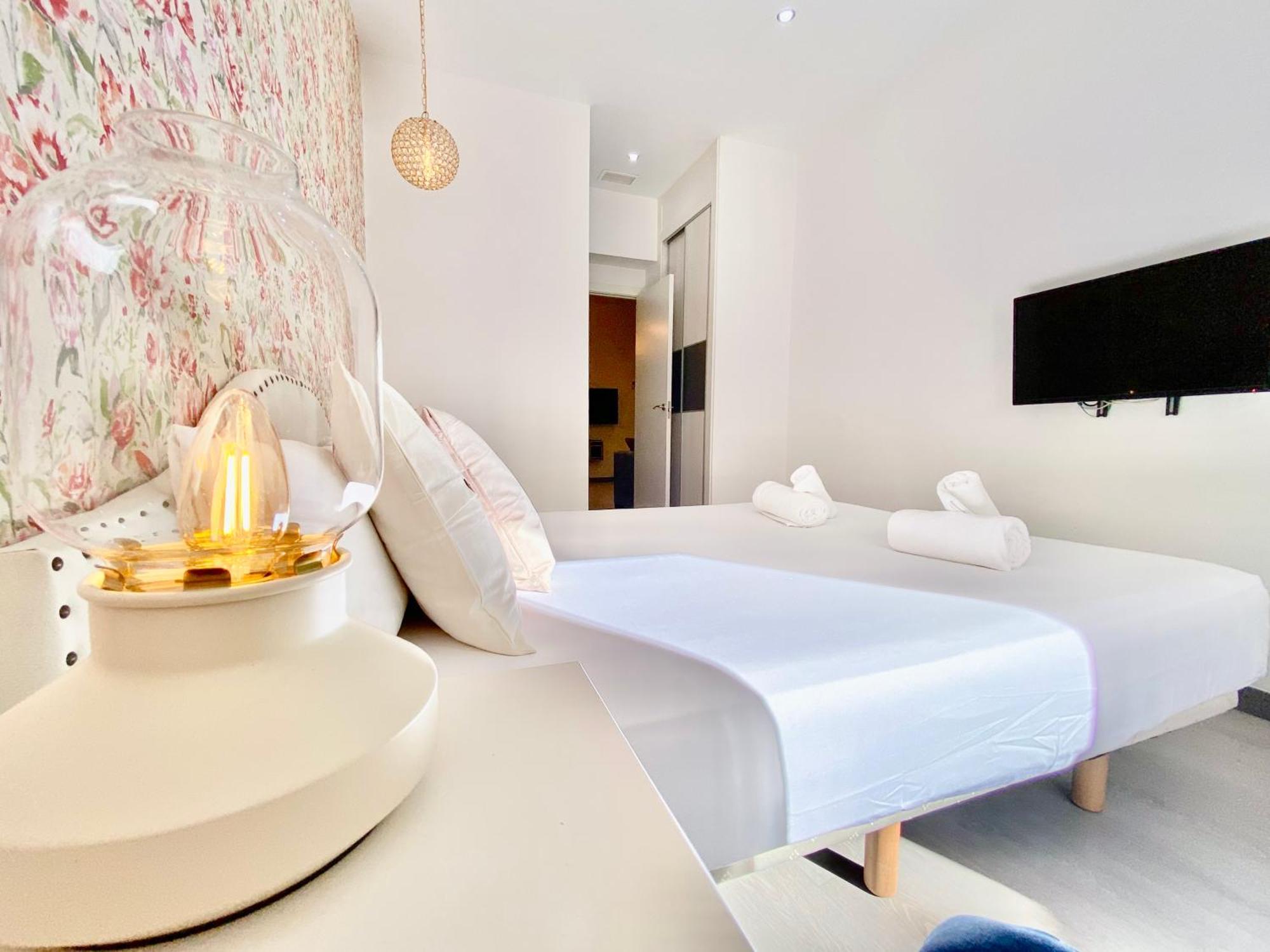 Charming Puerta Del Sol Center Apartment Madrid Exterior photo