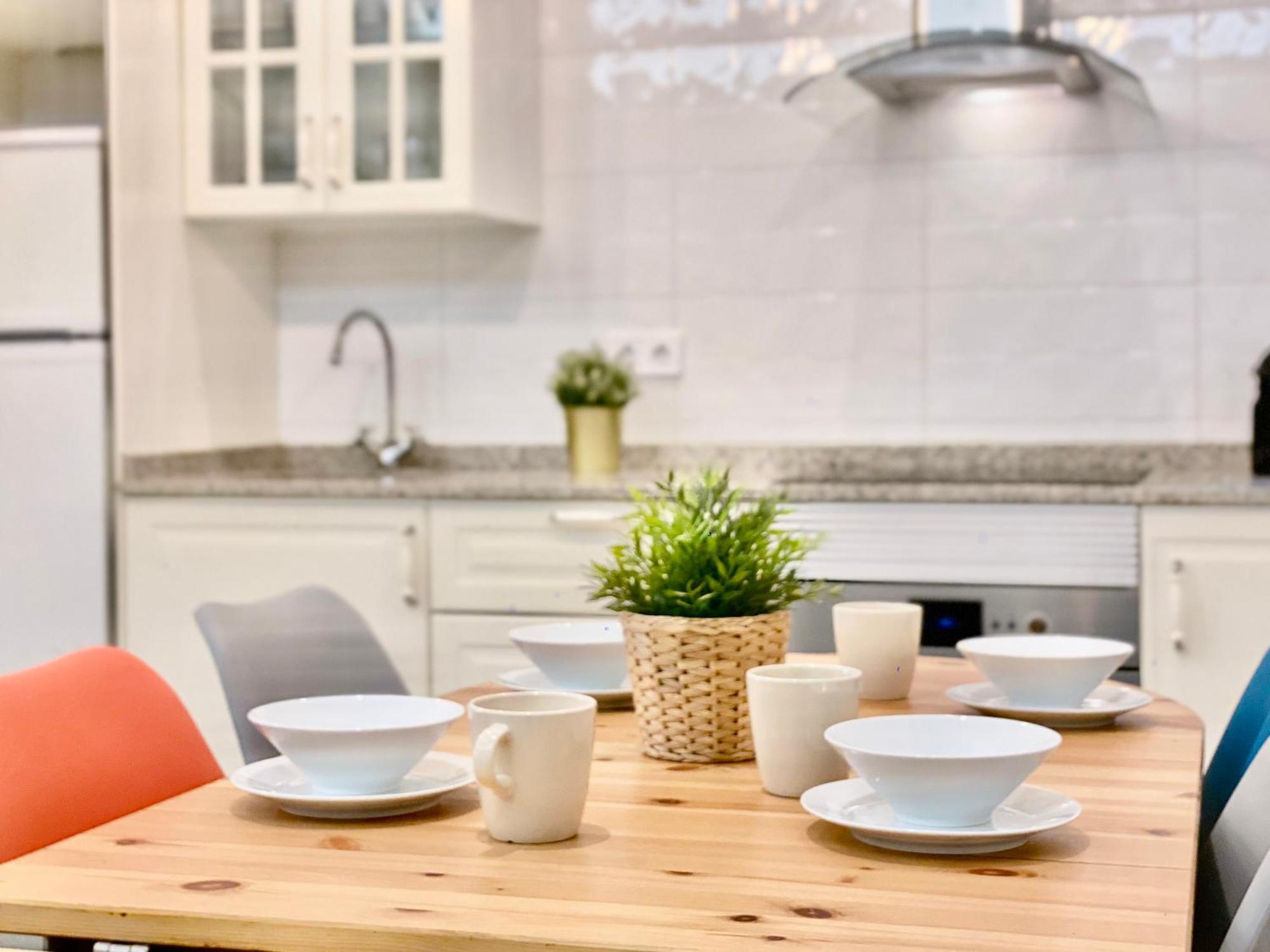 Charming Puerta Del Sol Center Apartment Madrid Exterior photo