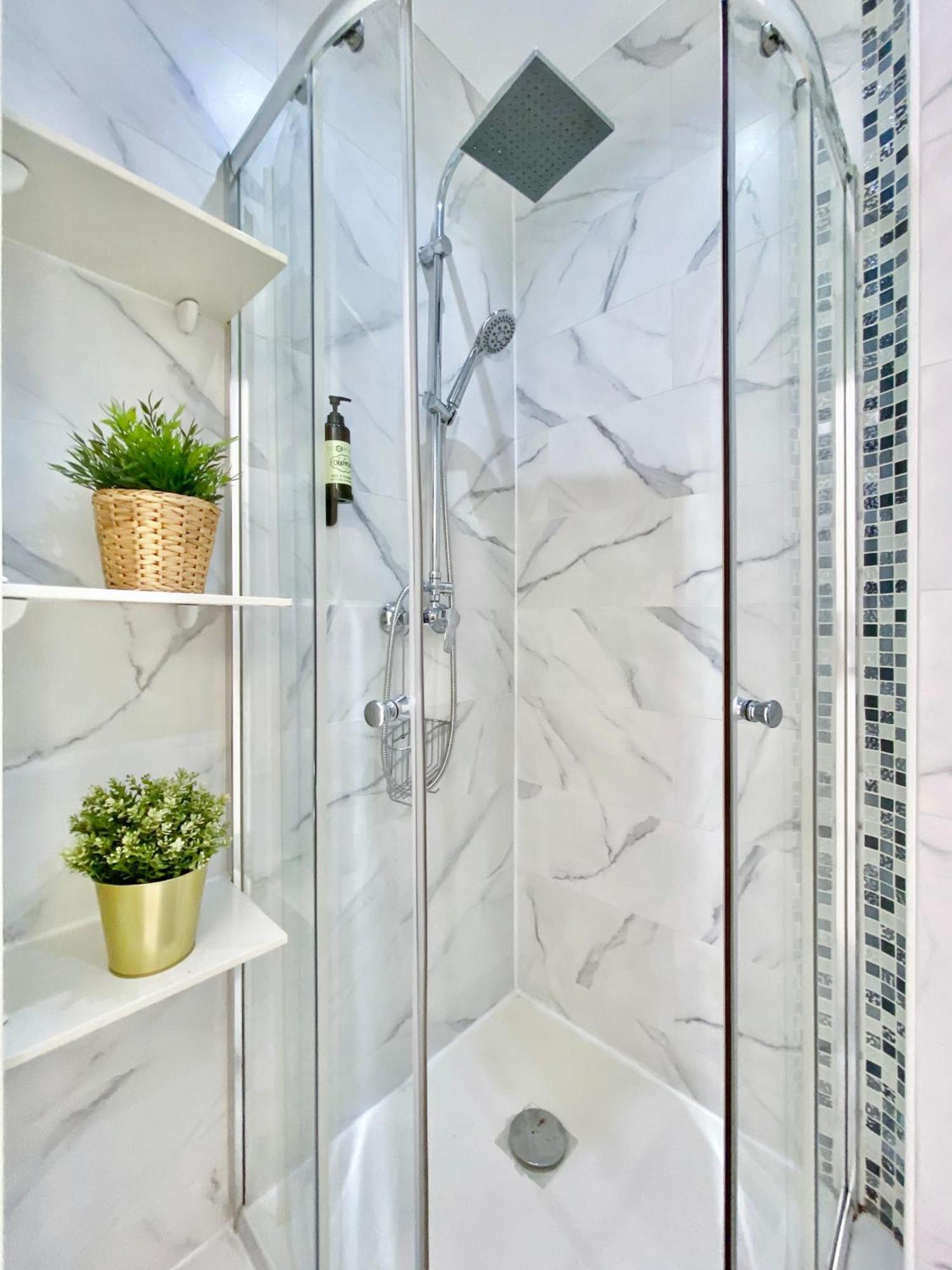 Charming Puerta Del Sol Center Apartment Madrid Exterior photo